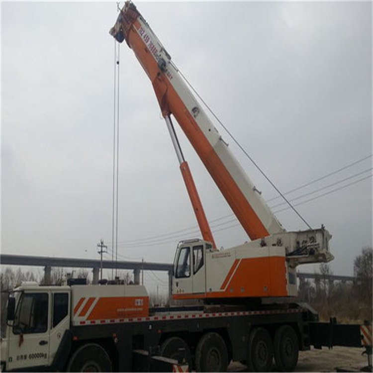 丰台吊车租赁如何选？吊大货车作业流程、价格因素全解析